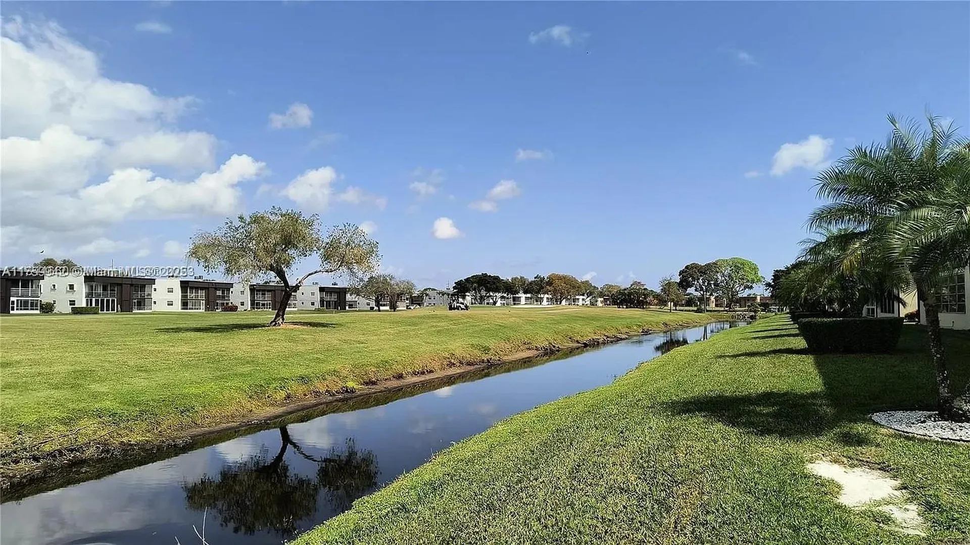 559 Normandy L Delray Beach FL 33484