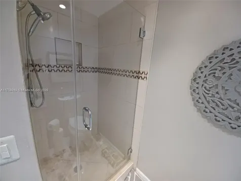 559 Normandy L Delray Beach FL 33484