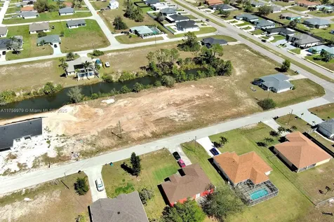 1611 NW 2nd Street Cape Coral FL 33993
