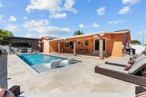 9020 SW 202nd Terrace Cutler Bay FL 33189