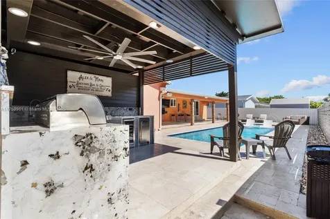 9020 SW 202nd Terrace Cutler Bay FL 33189
