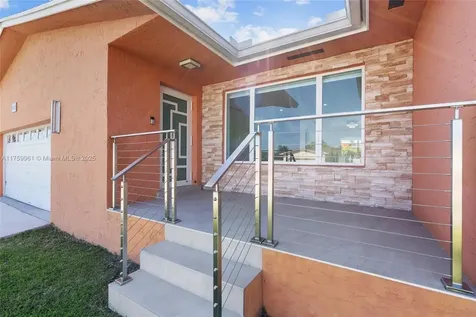 9020 SW 202nd Terrace Cutler Bay FL 33189