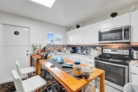 1548 NE 131st Lane North Miami FL 33161
