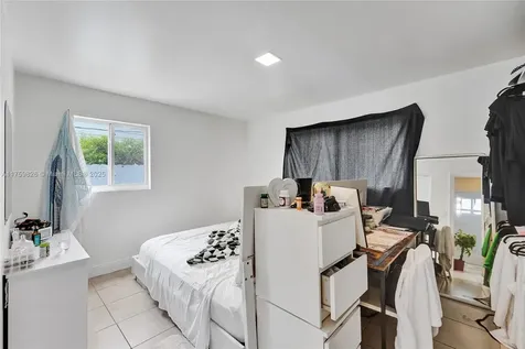 1548 NE 131st Lane North Miami FL 33161