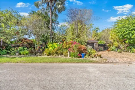 6130 SW 63rd Avenue South Miami FL 33143