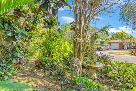 6130 SW 63rd Avenue South Miami FL 33143
