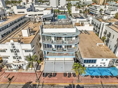 1052 Ocean Drive Miami Beach FL 33139