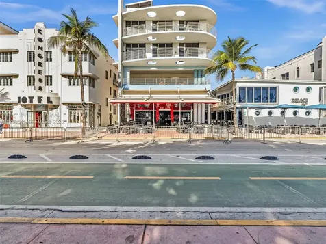 1052 Ocean Drive Miami Beach FL 33139