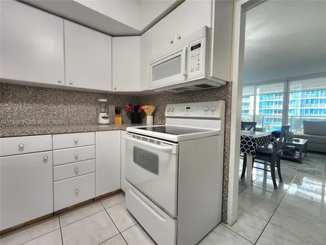 3505 S Ocean Drive Hollywood FL 33019