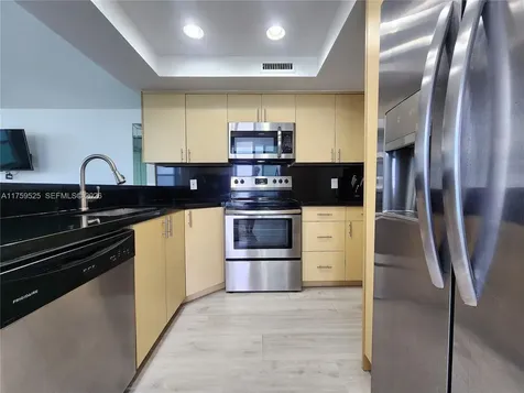 3505 S Ocean Drive Hollywood FL 33019