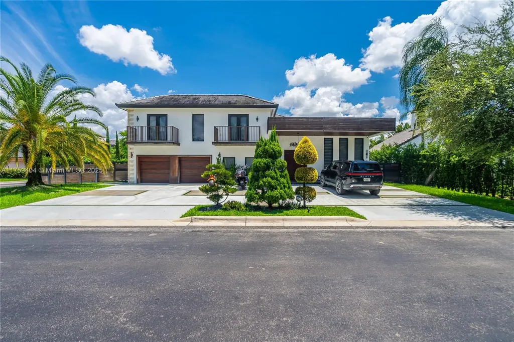 5453 NW 94th Doral Place Doral FL 33178