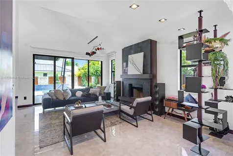 5453 NW 94th Doral Place Doral FL 33178