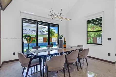 5453 NW 94th Doral Place Doral FL 33178