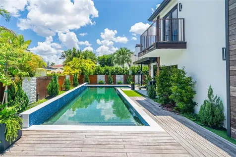 5453 NW 94th Doral Place Doral FL 33178