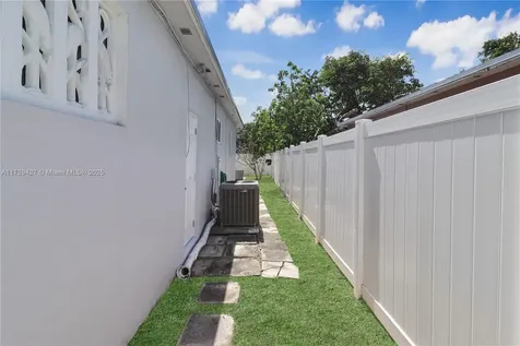 11400 NE 13th Avenue Miami FL 33161