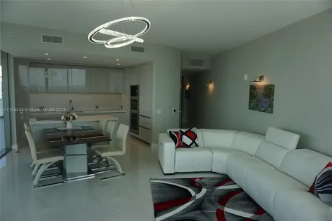 18975 SE Collins Avenue Sunny Isles Beach FL 33160