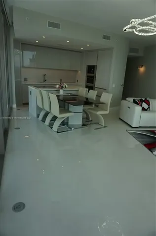 18975 SE Collins Avenue Sunny Isles Beach FL 33160