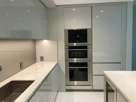18975 SE Collins Avenue Sunny Isles Beach FL 33160