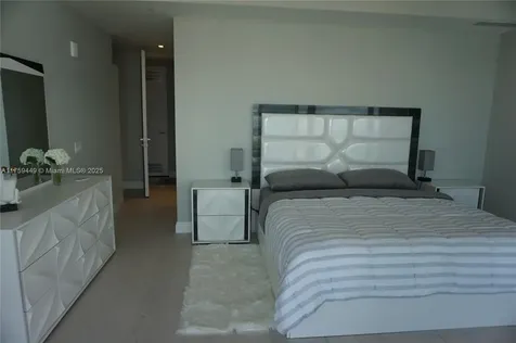 18975 SE Collins Avenue Sunny Isles Beach FL 33160