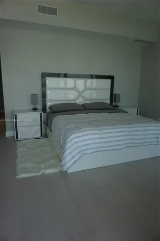 18975 SE Collins Avenue Sunny Isles Beach FL 33160