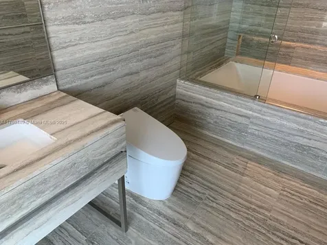 18975 SE Collins Avenue Sunny Isles Beach FL 33160