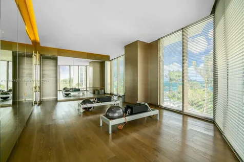 18975 SE Collins Avenue Sunny Isles Beach FL 33160