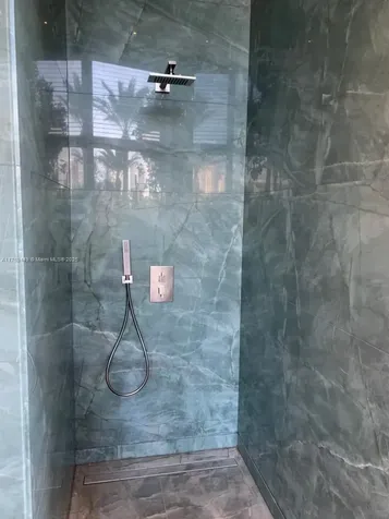 18975 SE Collins Avenue Sunny Isles Beach FL 33160