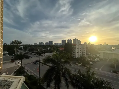 3180 S Ocean Drive Hallandale Beach FL 33009