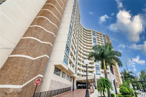 3180 S Ocean Drive Hallandale Beach FL 33009