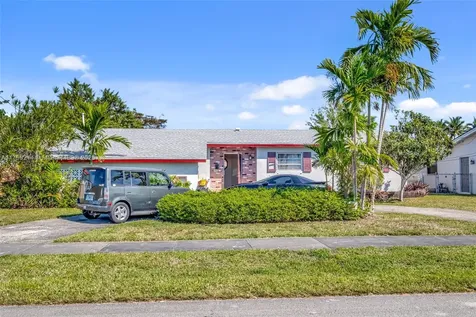1631 SW 99th Court Miami FL 33165