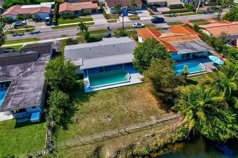1631 SW 99th Court Miami FL 33165
