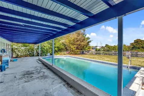1631 SW 99th Court Miami FL 33165