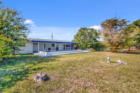 1631 SW 99th Court Miami FL 33165