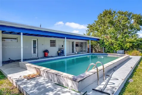 1631 SW 99th Court Miami FL 33165