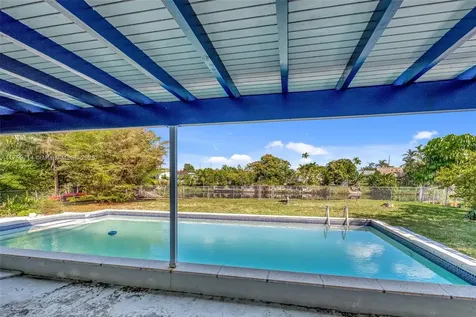 1631 SW 99th Court Miami FL 33165