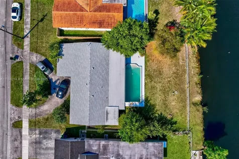1631 SW 99th Court Miami FL 33165