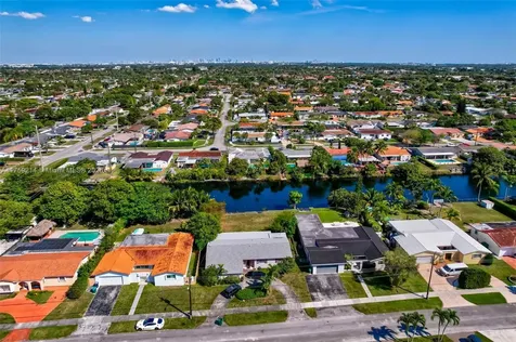 1631 SW 99th Court Miami FL 33165