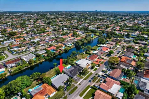 1631 SW 99th Court Miami FL 33165