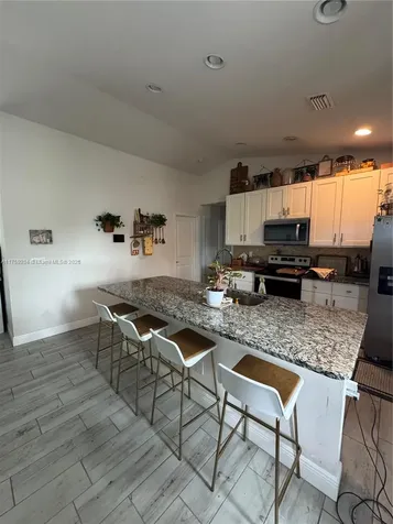 1930 NE 28th Street Cape Coral FL 33909