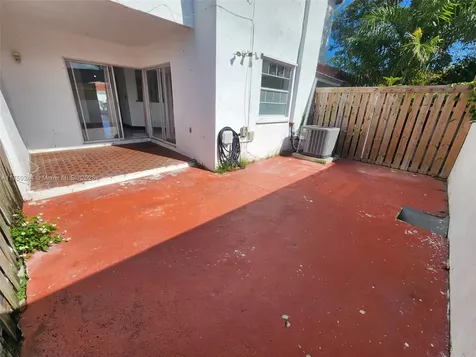 8422 SW 209th Street Cutler Bay FL 33189