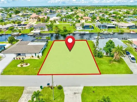 2227 SE 27th Terrace Cape Coral FL 33904