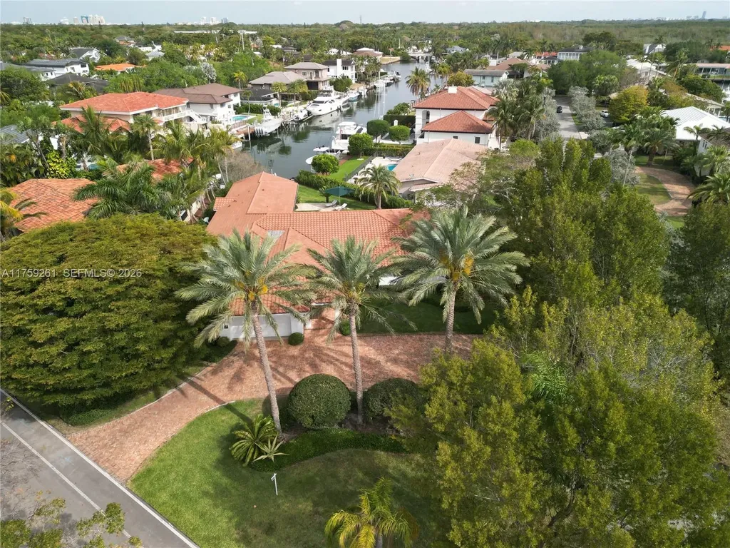 1117 Bella Vista Avenue Coral Gables FL 33156