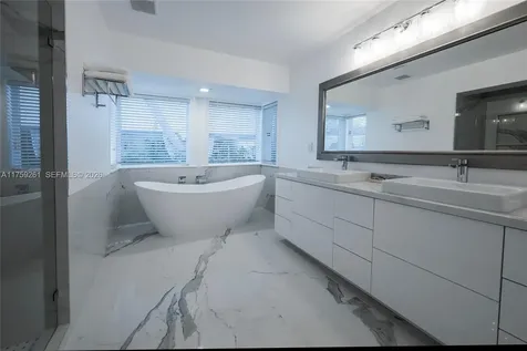 1117 Bella Vista Avenue Coral Gables FL 33156