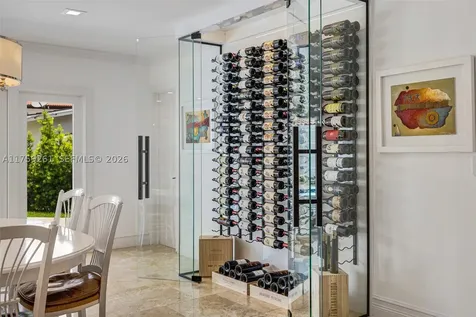 1117 Bella Vista Avenue Coral Gables FL 33156
