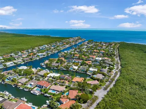 1117 Bella Vista Avenue Coral Gables FL 33156