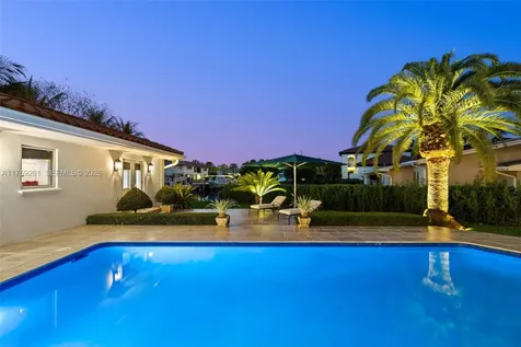 1117 Bella Vista Avenue Coral Gables FL 33156