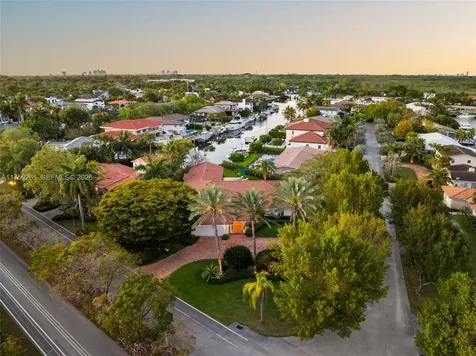 1117 Bella Vista Avenue Coral Gables FL 33156