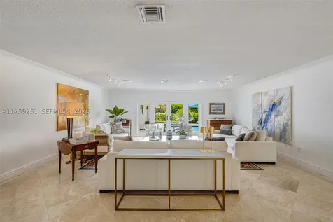 1117 Bella Vista Avenue Coral Gables FL 33156