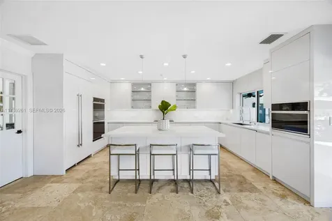 1117 Bella Vista Avenue Coral Gables FL 33156