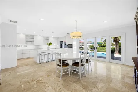 1117 Bella Vista Avenue Coral Gables FL 33156